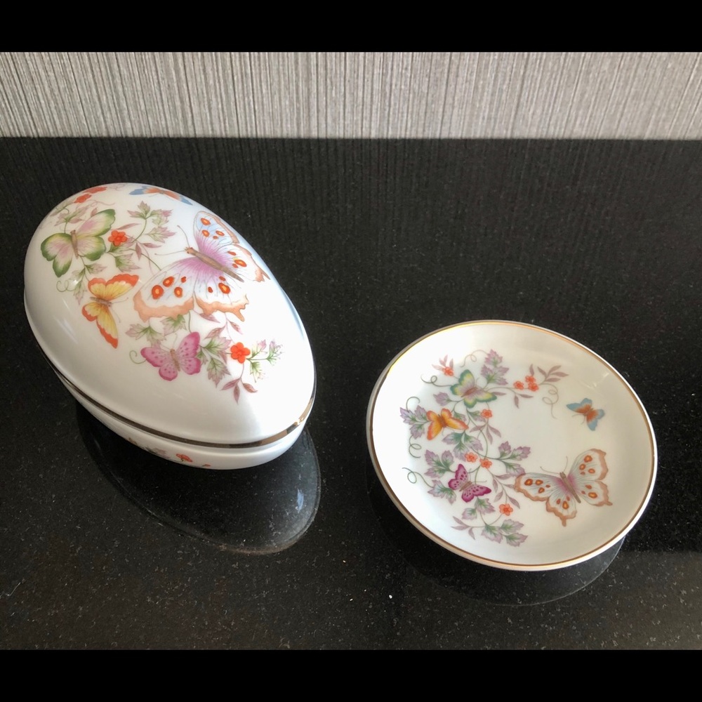 💢 SOLD💢 22K GOLD PORCELAIN EGG & PLATE 💢 SOLD💢